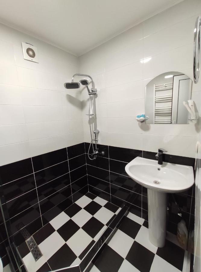 Kazbegi Apartment Bagian luar foto